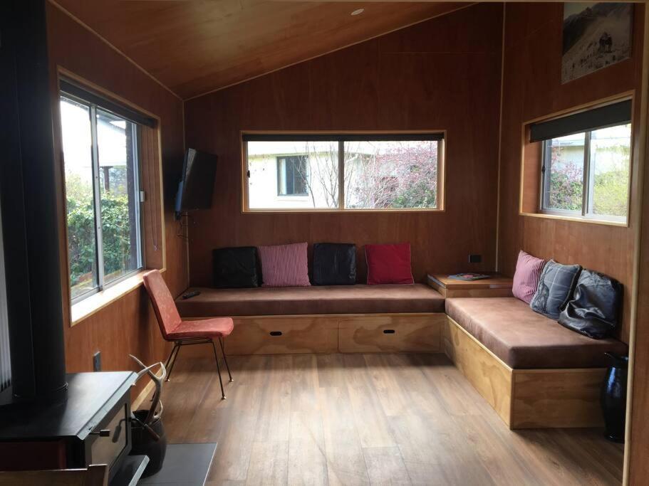 Omarama Holiday Home Екстериор снимка